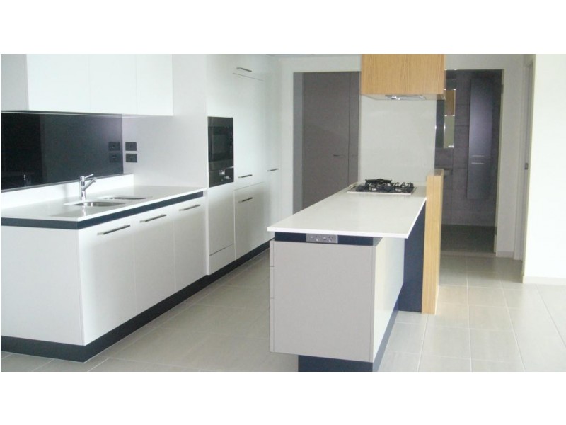 6/2105 Mariners Drive, Townsville City QLD 4810