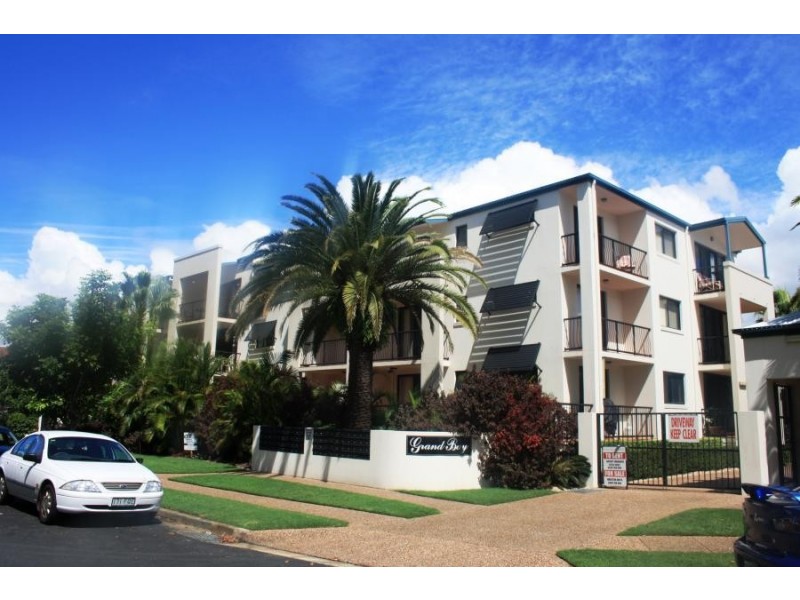 38 Labrador Street, Labrador QLD 4215