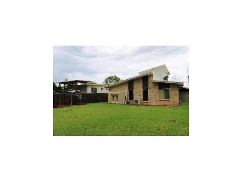 21 Flinders Street, Point Vernon QLD 4655