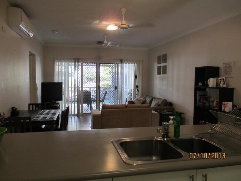 42 Warburton Street, North Ward QLD 4810