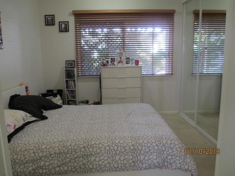 42 Warburton Street, North Ward QLD 4810