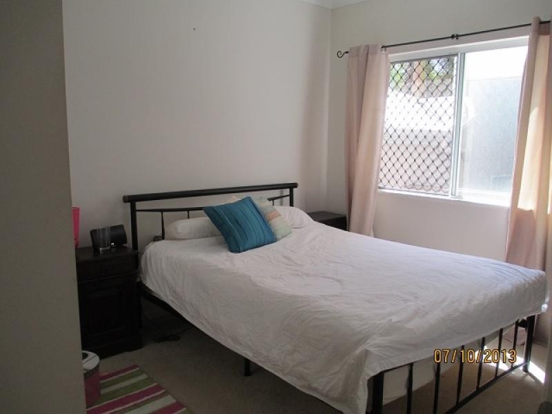 42 Warburton Street, North Ward QLD 4810