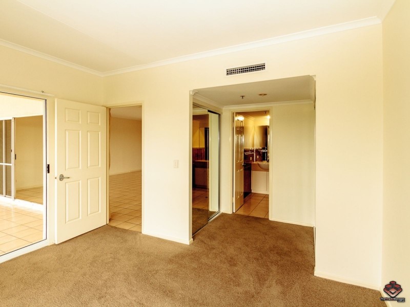 86-124 Ogden Street, Townsville City QLD 4810