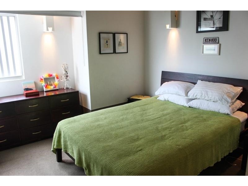 8 Skyring Terrace, Teneriffe QLD 4005