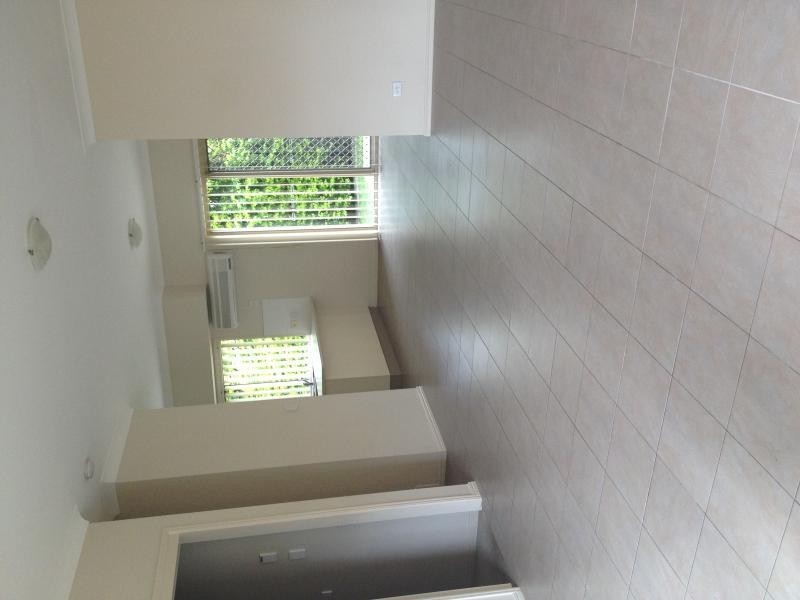 16 Johnston Street, Carina QLD 4152