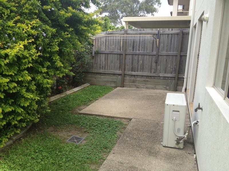 16 Johnston Street, Carina QLD 4152