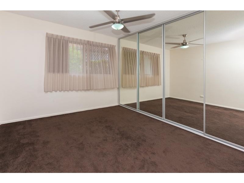 24 Crescent Rd, Hamilton QLD 4007