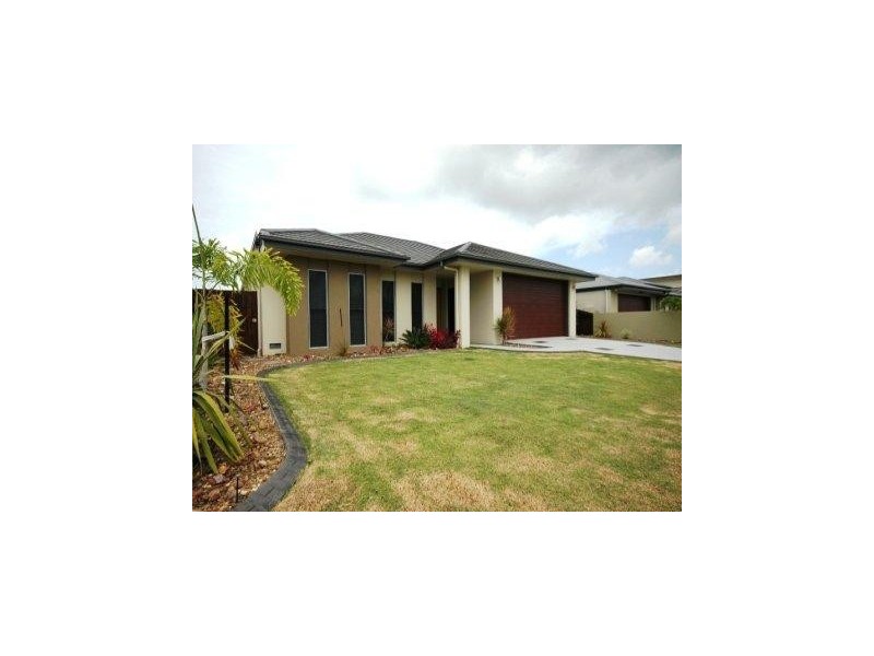 5 Yongala Avenue, Eli Waters QLD 4655