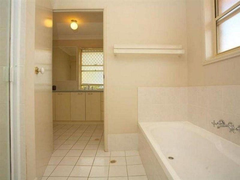 380 Nottingham Road, Parkinson QLD 4115