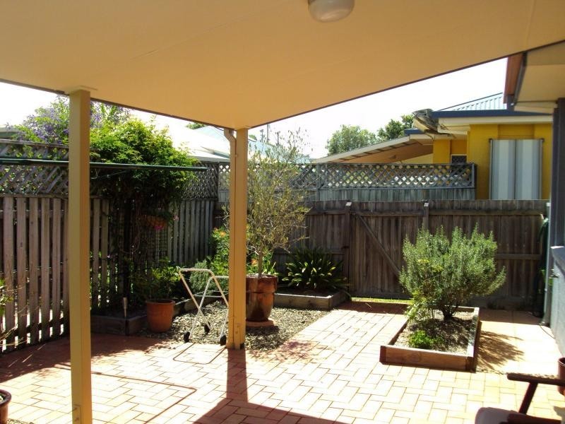 40 Lakeside Crescent, Currimundi QLD 4551