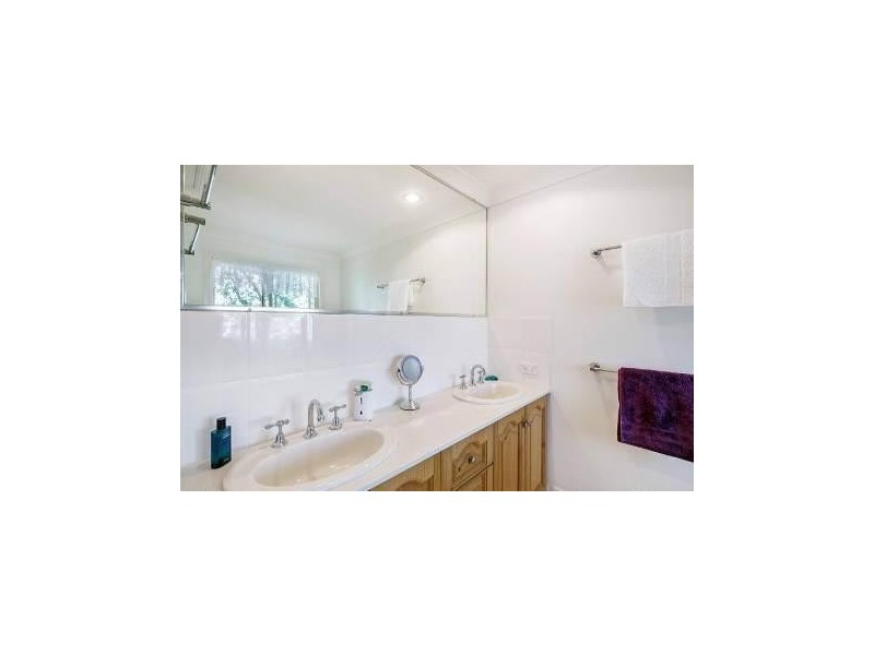 66 King Street, Urangan QLD 4655