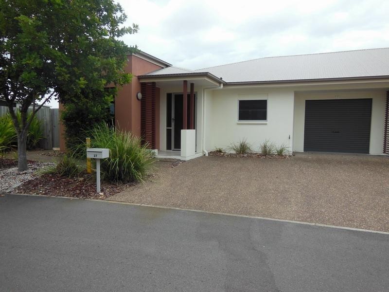 230 Pulgul St, Urangan QLD 4655
