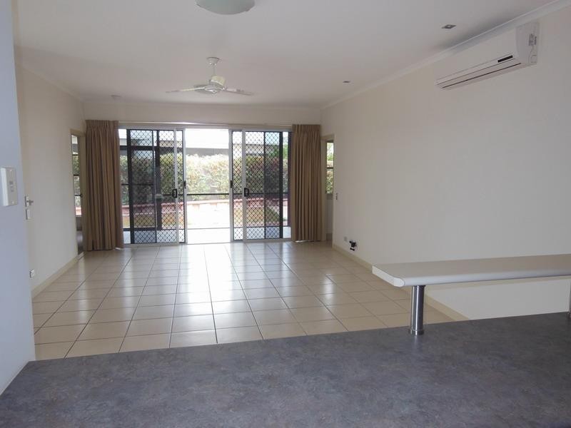 230 Pulgul St, Urangan QLD 4655