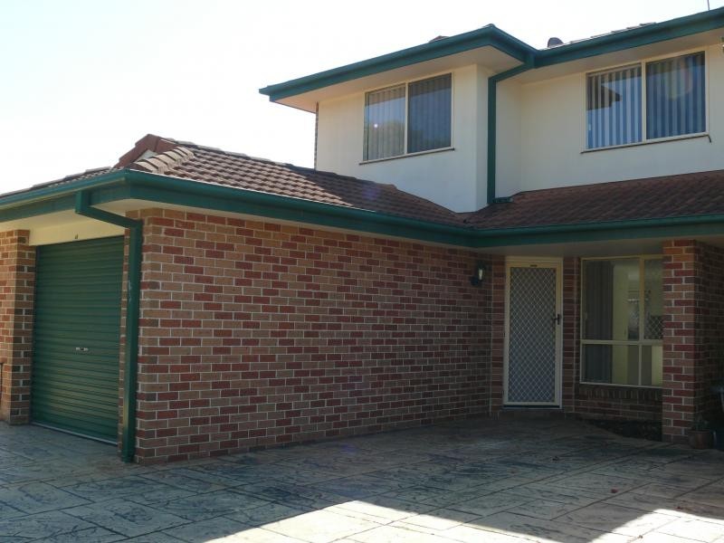 38 Murev Way, Carrara QLD 4211