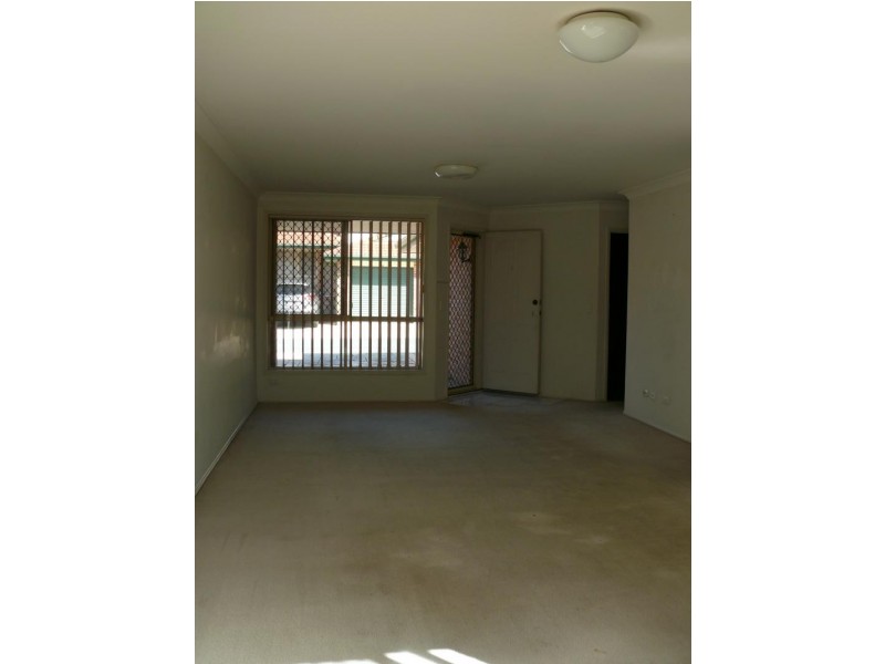 38 Murev Way, Carrara QLD 4211