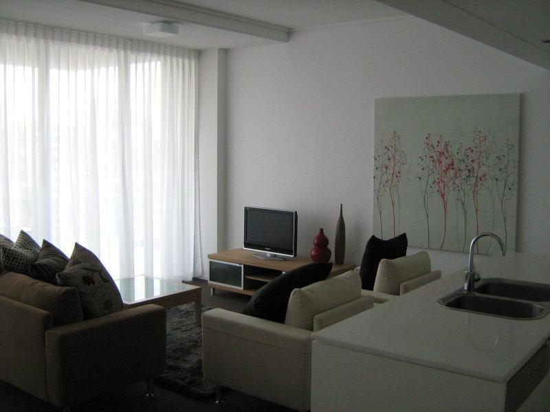 30 Macrossan Street, Brisbane QLD 4000