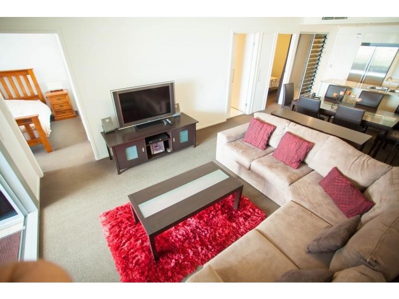 30 Macrossan Street, Brisbane QLD 4000