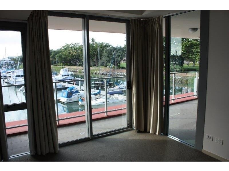 2305/6 Mariners Drive, Townsville City QLD 4810
