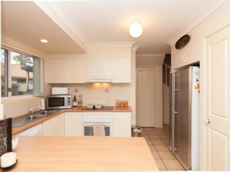 96 Formby St, Calamvale QLD 4116