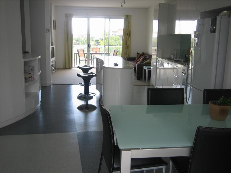 98 University Drive, Varsity Lakes QLD 4227