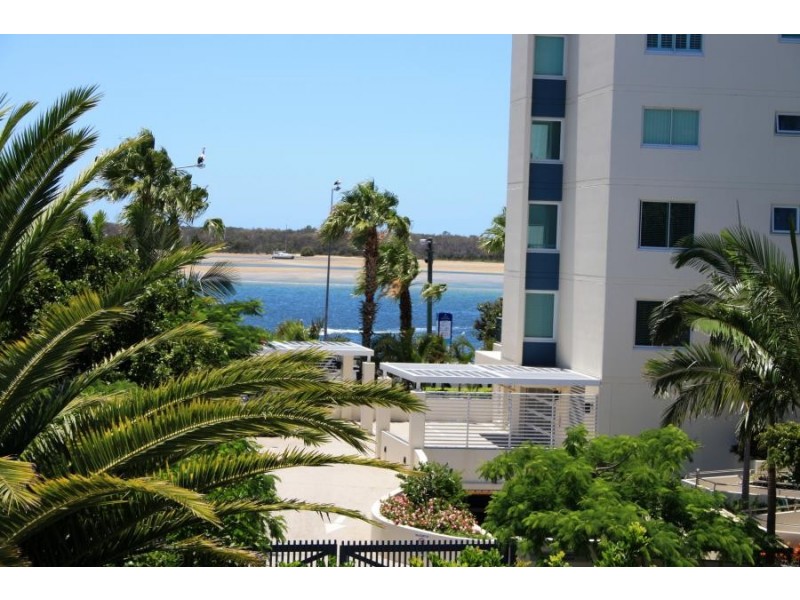 1 / 38 Labrador Street, Labrador QLD 4215