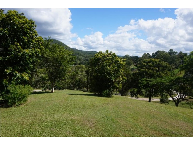 15 Glen Circuit, Clagiraba QLD 4211