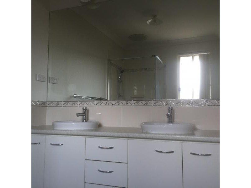 76 Alfred Circuit, Calamvale QLD 4116