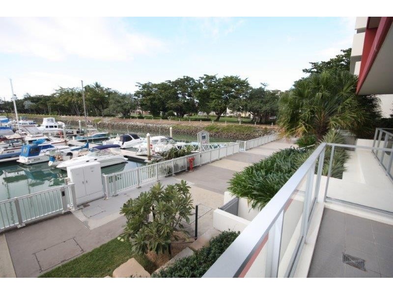 6 Mariners Drive, Townsville City QLD 4810