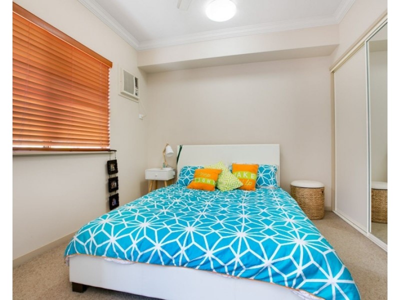105/22 Ward Street, Mooroobool QLD 4870