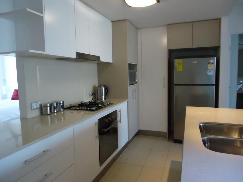 53 Darrambal, Chevron Island QLD 4217