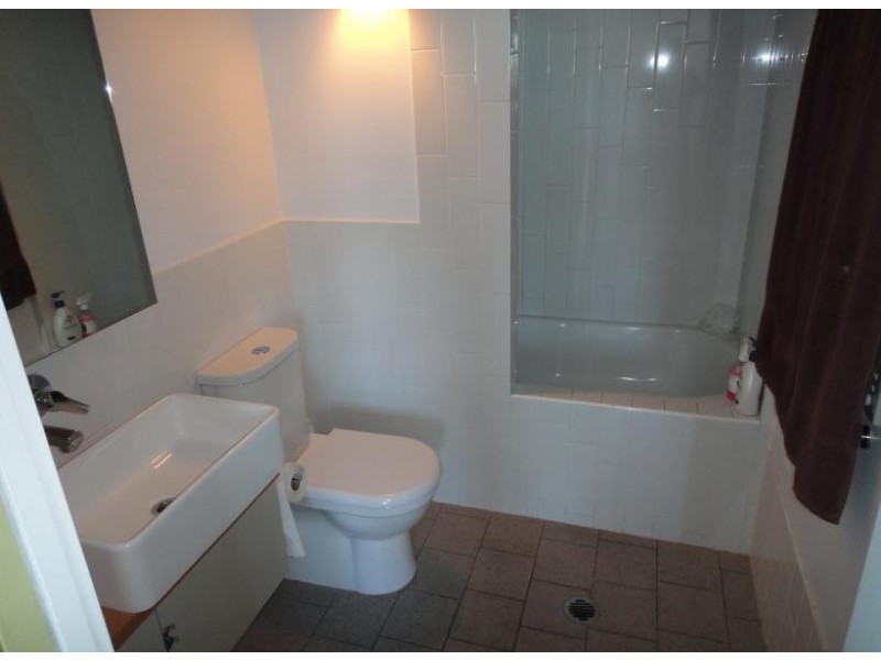 8 Skyring Terrace, Teneriffe QLD 4005