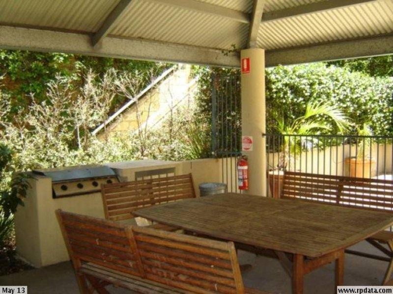 38 Vincent Street, Indooroopilly QLD 4068