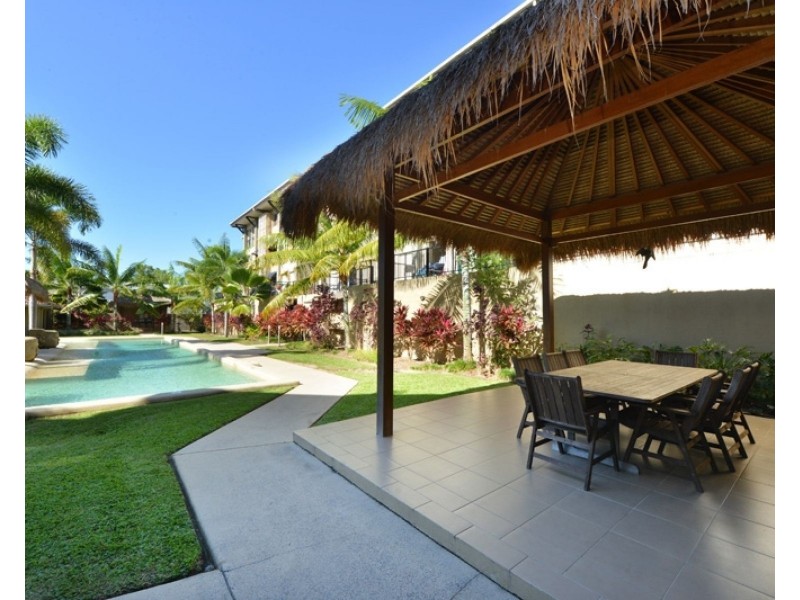 110/22 Ward Street, Mooroobool QLD 4870