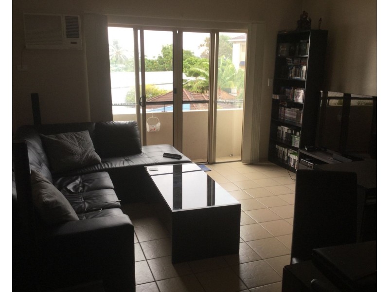 110/22 Ward Street, Mooroobool QLD 4870