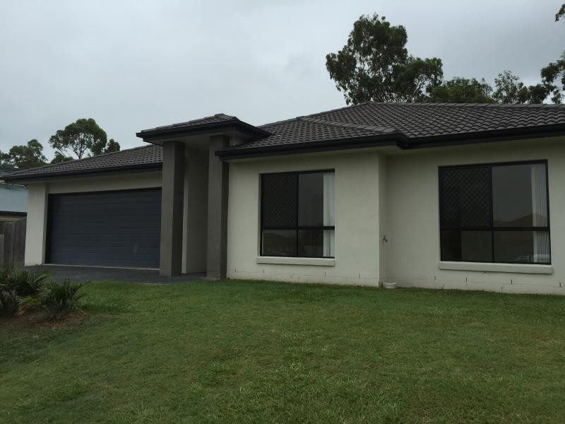 14 ERIC COURT, Hillcrest QLD 4118