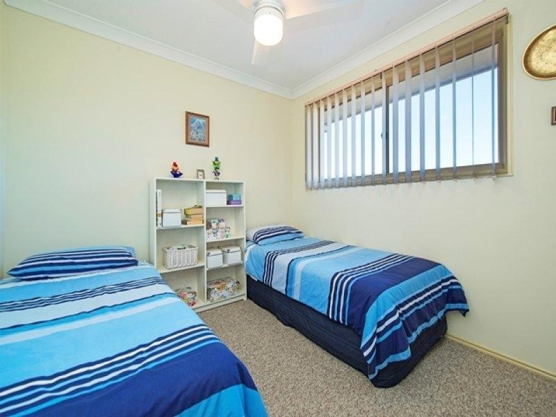 121 Golden Ave, Calamvale QLD 4116