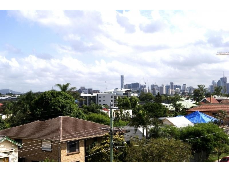 28 Carl Street, Woolloongabba QLD 4102