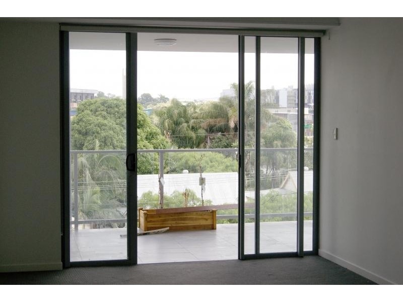 28 Carl Street, Woolloongabba QLD 4102