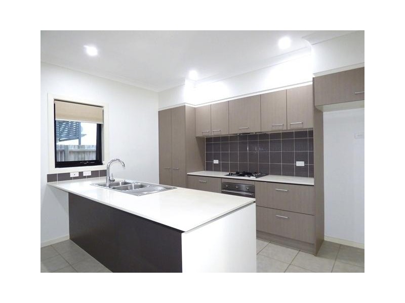 681/16 Surbiton Court, Carindale QLD 4152