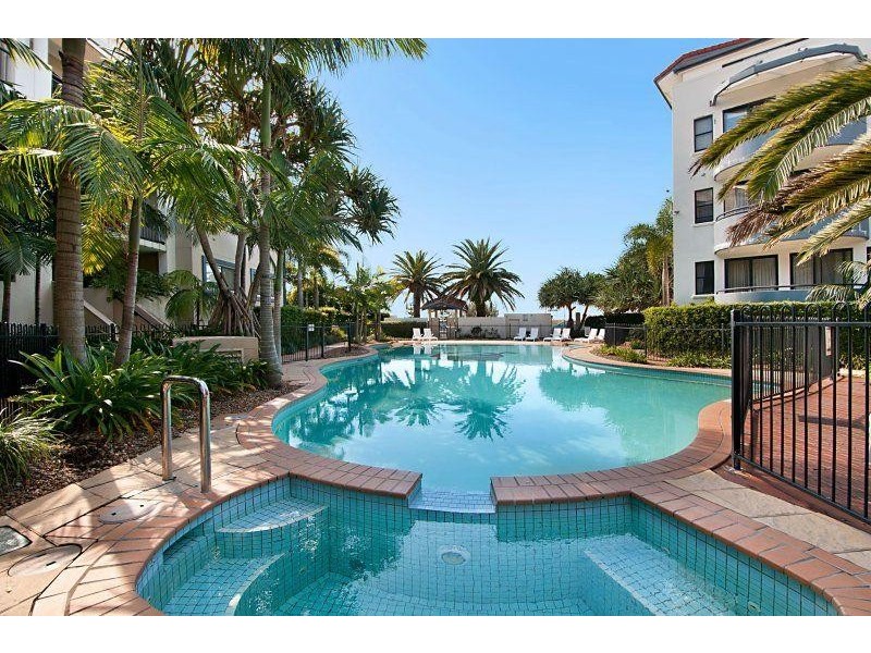 392-398 Marine Parade, Labrador QLD 4215