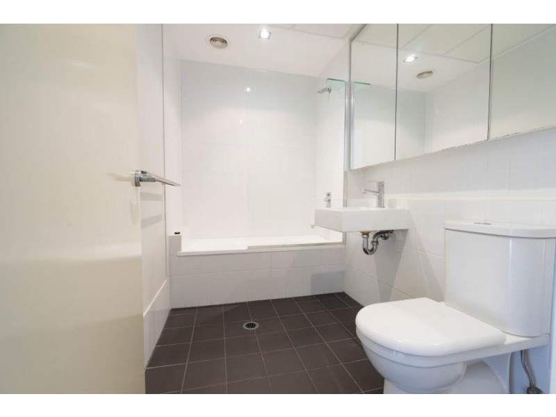 36 Vernon Terrace, Teneriffe QLD 4005