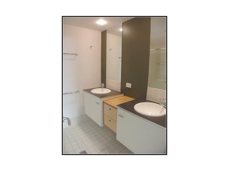 46 Arbour Ave, Robina QLD 4226