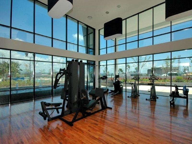 5 lawson st, Southport QLD 4215