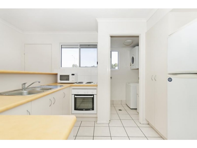 66 University Drive, Meadowbrook QLD 4131