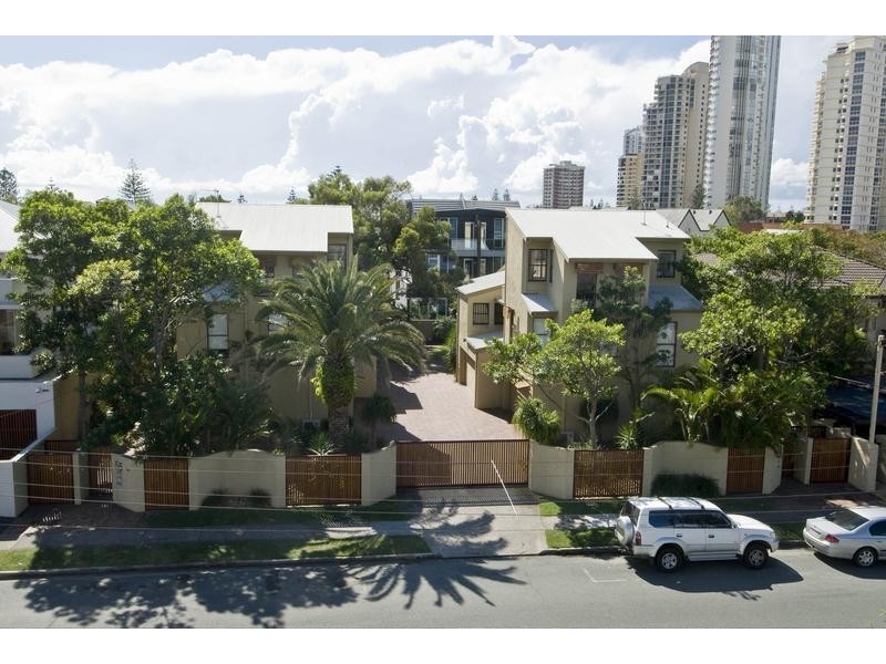 53 Woodroffe Avenue, Main Beach QLD 4217