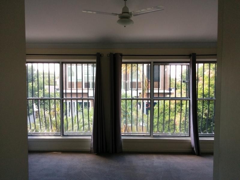 53 Woodroffe Avenue, Main Beach QLD 4217