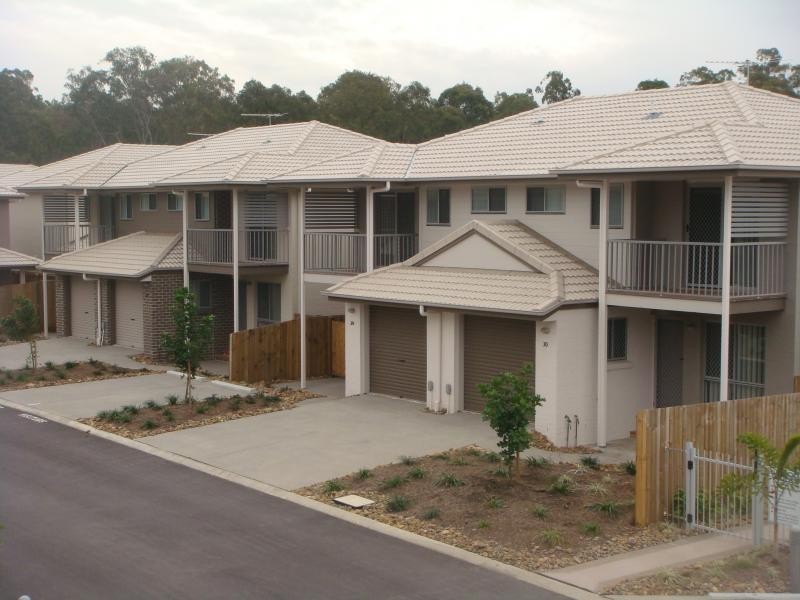 8 Ruocco St, Bracken Ridge QLD 4017