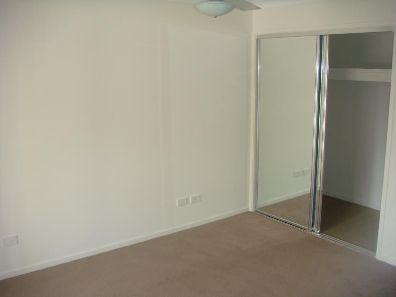 8 Ruocco St, Bracken Ridge QLD 4017