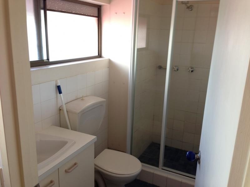 38 Enderley Ave, Surfers Paradise QLD 4217