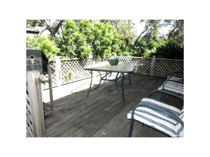 2 Brisbane Street, Barney Point QLD 4680